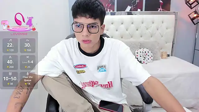 Snapshot of Noha_scott chatting on March 21, 2026, 11:08 pm Noha scott online show from March 21, 2026, 11:08 pm