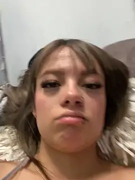 Snapshot of AmmyJones_ chatting on October 21, 2025, 6:29 pm AmmyJones online show from October 21, 2025, 6:29 pm