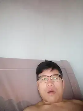 Snapshot of findagirlfriend chatting on December 15, 2025, 1:11 am findagirlfriend online show from December 15, 2025, 1:11 am