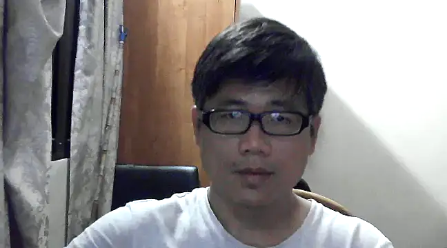 Snapshot of findagirlfriend chatting on December 1, 2024, 4:34 pm findagirlfriend online show from December 1, 2024, 4:34 pm