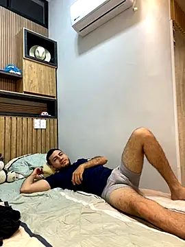 Snapshot of alessandroo013 chatting on October 31, 2025, 2:19 am alessandroo013 online show from October 31, 2025, 2:19 am