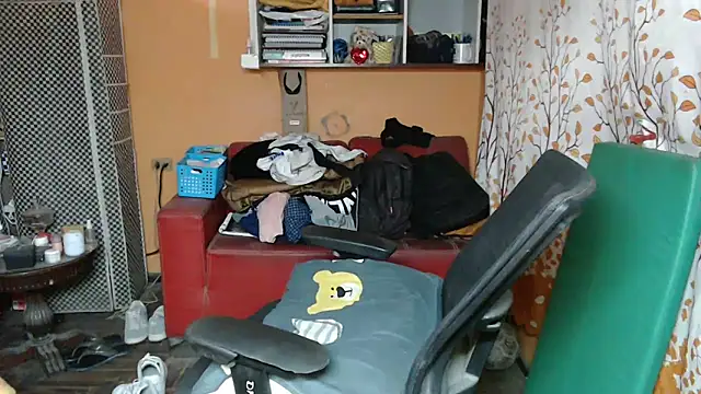 diegotorresd2312 online show from April 24, 2026, 12:56 am
