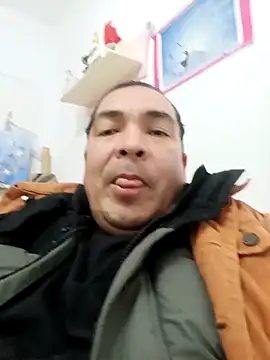 Snapshot of caballoteybruto chatting on December 20, 2025, 6:00 pm caballoteybruto online show from December 20, 2025, 6:00 pm