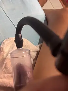 Snapshot of king_cum_ chatting on November 27, 2025, 12:33 am king cum online show from November 27, 2025, 12:33 am