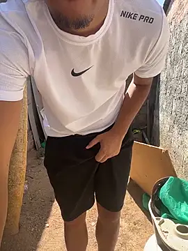 Snapshot of king_cum_ chatting on December 3, 2025, 11:42 am king cum online show from December 3, 2025, 11:42 am