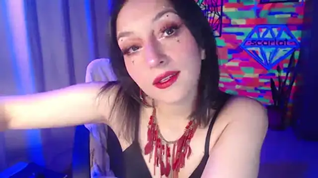 ScarlatSultry online show from June 15, 2026, 11:59 pm