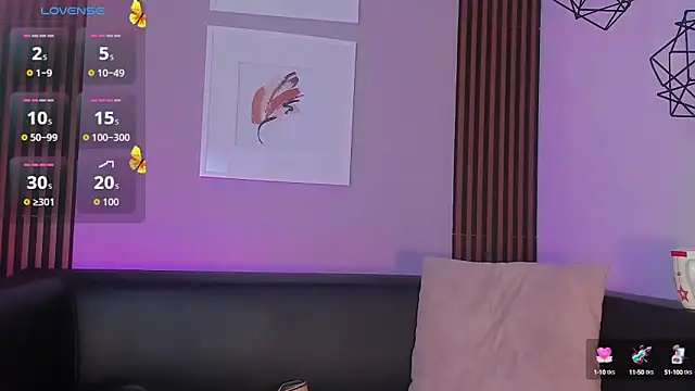 Snapshot of Nahiajhonson_ chatting on October 10, 2025, 1:01 pm Nahiajhonson online show from October 10, 2025, 1:01 pm