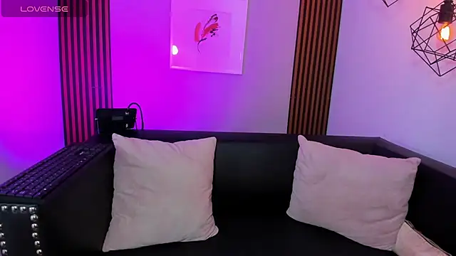 Snapshot of Nahiajhonson_ chatting on March 23, 2026, 12:16 pm Nahiajhonson online show from March 23, 2026, 12:16 pm