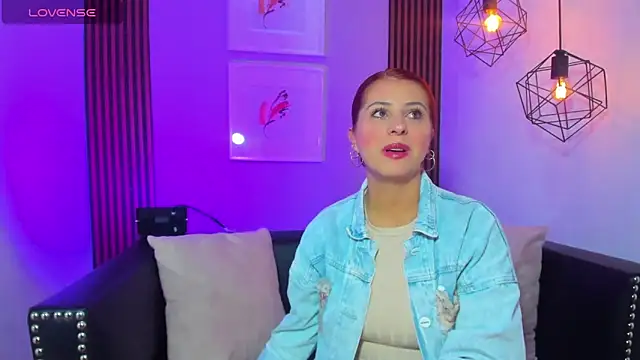 Snapshot of Nahiajhonson_ chatting on March 4, 2026, 12:24 pm Nahiajhonson online show from March 4, 2026, 12:24 pm