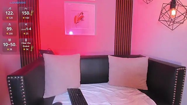 Snapshot of Nahiajhonson_ chatting on December 4, 2025, 1:32 pm Nahiajhonson online show from December 4, 2025, 1:32 pm