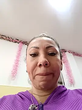coral smitth online show from April 30, 2026, 2:57 pm