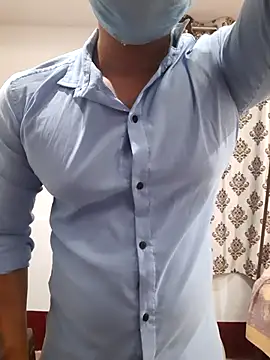 Guyinshortss online show from November 1, 2025, 8:03 pm