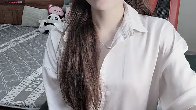Snapshot of TrinhH_Nabbi chatting on May 3, 2026, 1:15 pm TrinhH Nabbi online show from May 3, 2026, 1:15 pm