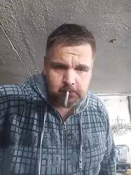 Snapshot of Ronny2510 chatting on January 24, 2025, 6:03 am Ronny2510 online show from January 24, 2025, 6:03 am