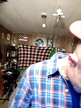 Snapshot of omgkidisthaone chatting on March 18, 2025, 1:02 am omgkidisthaone online show from March 18, 2025, 1:02 am