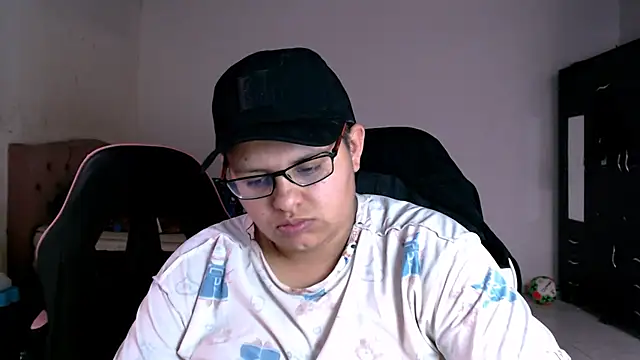 tatsumi nao online show from April 2, 2026, 9:43 pm