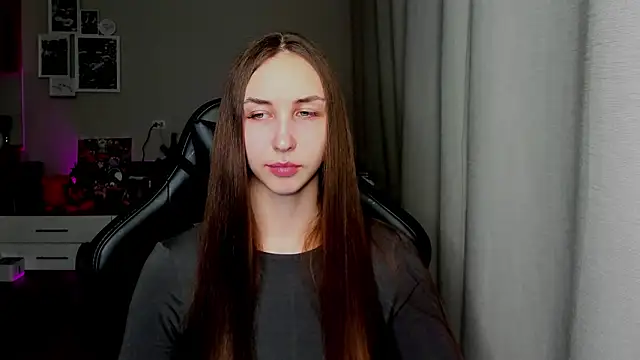 Snapshot of Sm0ly chatting on February 20, 2026, 12:51 pm Sm0ly online show from February 20, 2026, 12:51 pm