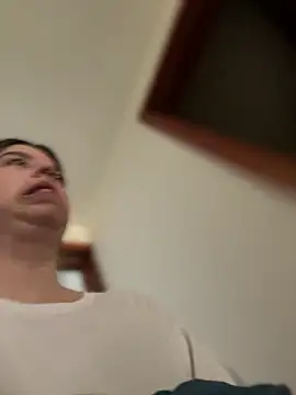 Snapshot of Cloew_Marz chatting on February 6, 2026, 4:03 pm Cloew Marz online show from February 6, 2026, 4:03 pm