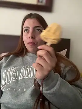 Cloew Marz online show from October 26, 2025, 8:53 pm