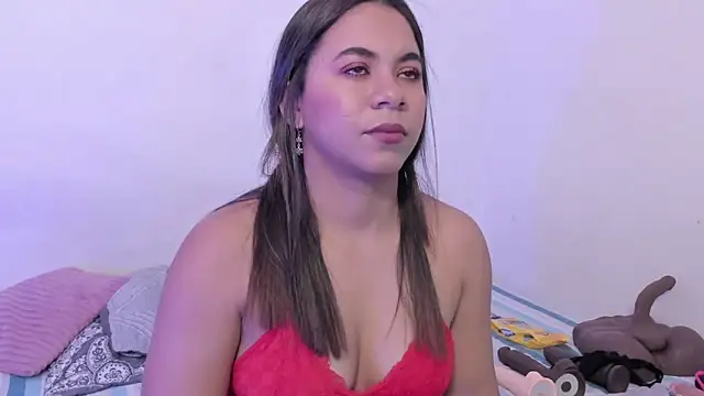 crystalvazquez online show from January 18, 2026, 12:19 pm