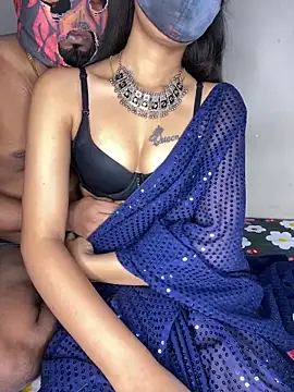 Snapshot of Suhu_love chatting on November 5, 2025, 7:39 pm Suhu love online show from November 5, 2025, 7:39 pm