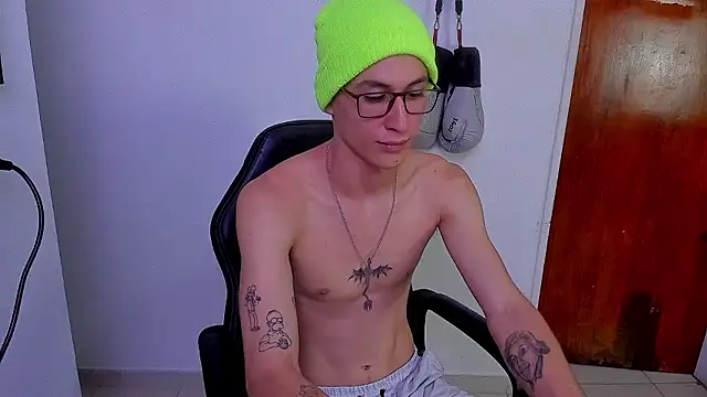 Snapshot of Jaack_str chatting on December 8, 2024, 12:35 am Jaack str online show from December 8, 2024, 12:35 am