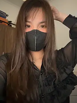 Lilisa miu online show from December 1, 2025, 3:57 pm