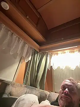 Snapshot of Rockburg chatting on July 31, 2026, 7:44 pm Rockburg online show from July 31, 2026, 7:44 pm