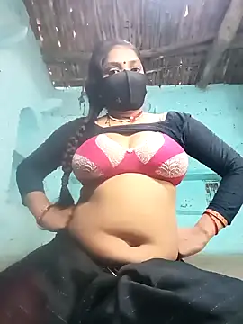 Snapshot of haymona chatting on March 3, 2026, 5:58 am haymona online show from March 3, 2026, 5:58 am