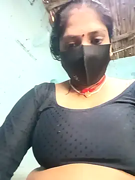 Snapshot of haymona chatting on March 5, 2026, 6:10 am haymona online show from March 5, 2026, 6:10 am