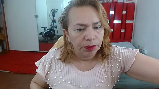 krystal thomson online show from December 15, 2025, 4:13 pm