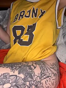 indie-rayne online show from February 26, 2026, 11:27 pm