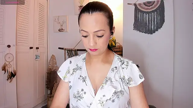 Snapshot of anaruiz_ chatting on March 18, 2026, 1:57 pm anaruiz online show from March 18, 2026, 1:57 pm