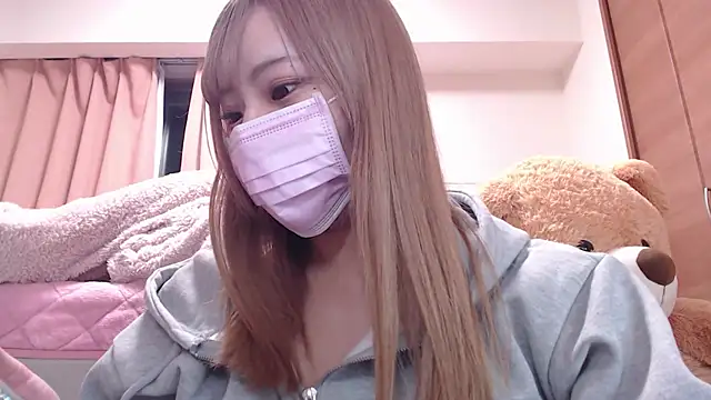  chanMOMO  online show from December 30, 2024, 3:45 pm