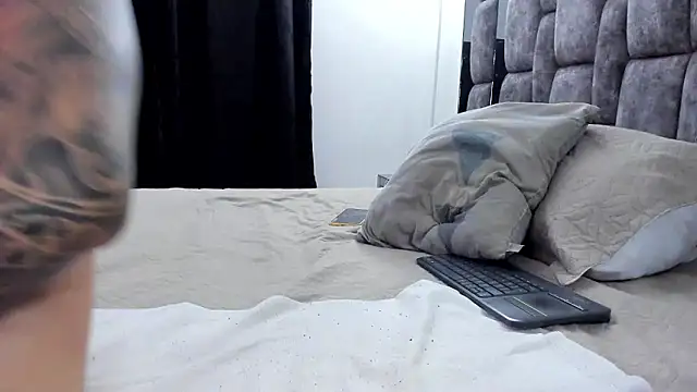 MalconStonne online show from January 9, 2026, 2:51 am