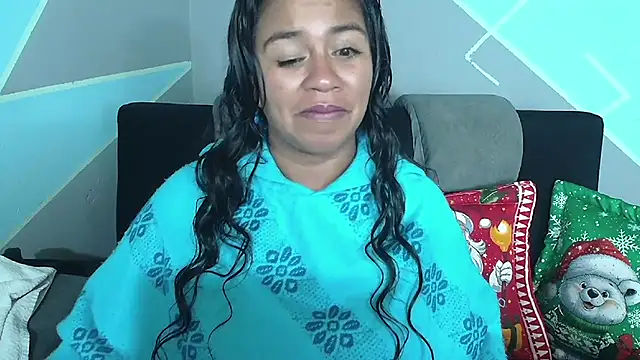 Snapshot of saggil23 chatting on December 5, 2025, 7:29 am saggil23 online show from December 5, 2025, 7:29 am