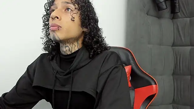 TommyGun 22 online show from February 10, 2026, 12:42 am