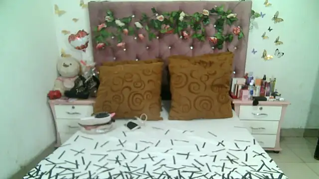 Snapshot of ValeriaTsx chatting on October 20, 2025, 3:01 pm ValeriaTsx online show from October 20, 2025, 3:01 pm