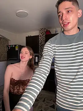 Snapshot of samantha_kevin chatting on November 19, 2025, 4:23 am samantha kevin online show from November 19, 2025, 4:23 am