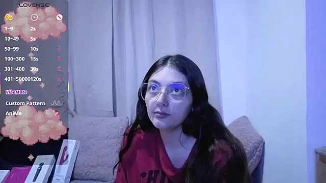 lessliee22  online show from June 30, 2026, 4:34 am