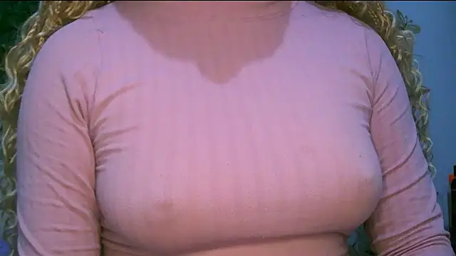 Snapshot of Crysrus chatting on December 3, 2025, 1:50 am Crysrus online show from December 3, 2025, 1:50 am