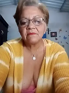 Snapshot of Madrastrahot69 chatting on December 16, 2025, 3:22 am Madrastrahot69 online show from December 16, 2025, 3:22 am