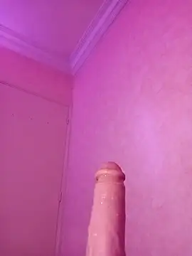 ---sophia--- online show from November 15, 2025, 7:07 pm