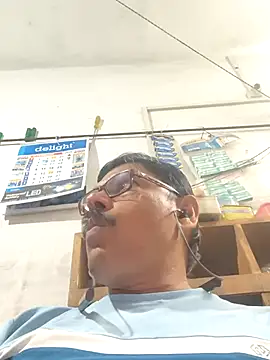 Snapshot of Srmotrs chatting on March 6, 2026, 1:50 pm Srmotrs online show from March 6, 2026, 1:50 pm