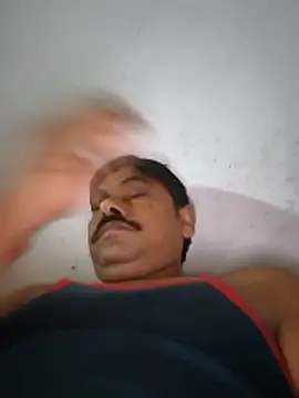 Snapshot of Srmotrs chatting on March 12, 2026, 2:17 am Srmotrs online show from March 12, 2026, 2:17 am