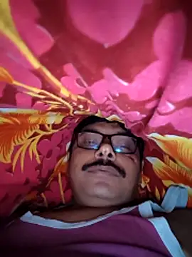 Snapshot of Srmotrs chatting on February 6, 2026, 6:15 pm Srmotrs online show from February 6, 2026, 6:15 pm