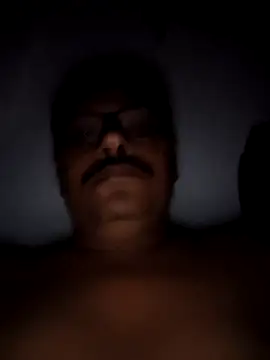 Snapshot of Srmotrs chatting on October 14, 2025, 7:36 pm Srmotrs online show from October 14, 2025, 7:36 pm