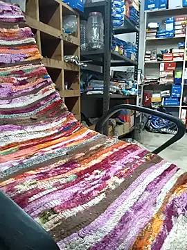 Snapshot of Srmotrs chatting on October 21, 2025, 12:15 pm Srmotrs online show from October 21, 2025, 12:15 pm