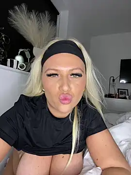 Arabellalee23 online show from January 9, 2025, 6:26 pm