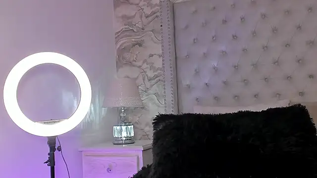 Snapshot of Kev_jenner chatting on November 15, 2025, 8:24 pm Kev jenner online show from November 15, 2025, 8:24 pm